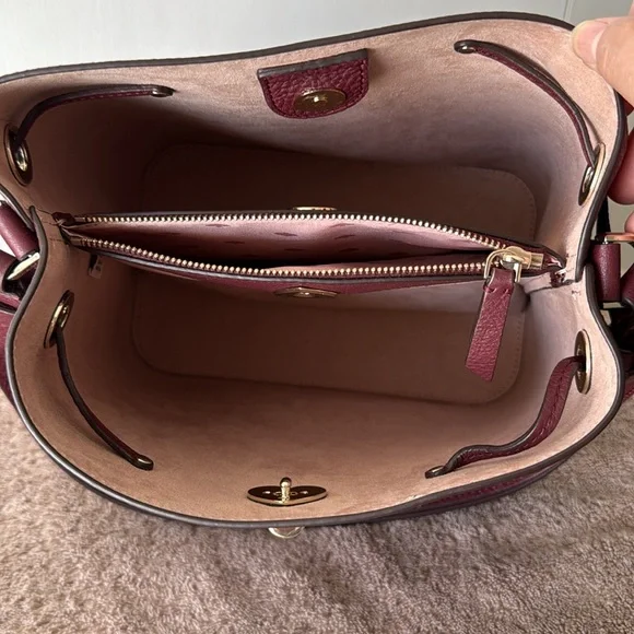 Kate Spade Leather Burgundy Shoulder Bucket Bag with Sleek Design - Picture 7 of 10